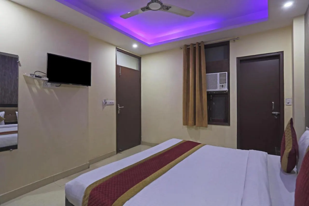 Airport Hotel Rosewood Új-Delhi 4*,